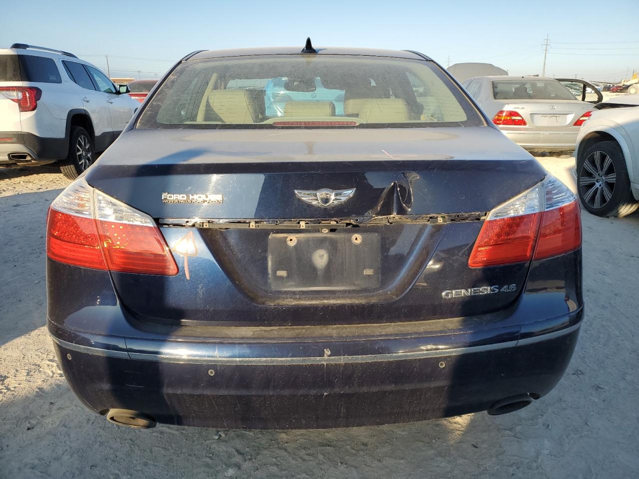 2011 Hyundai Genesis - Image 6