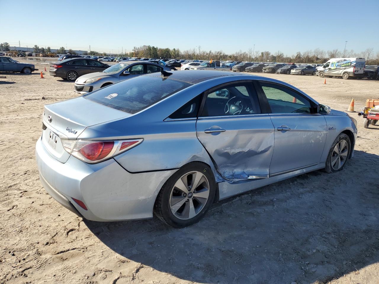 2012 Hyundai Sonata - Image 3
