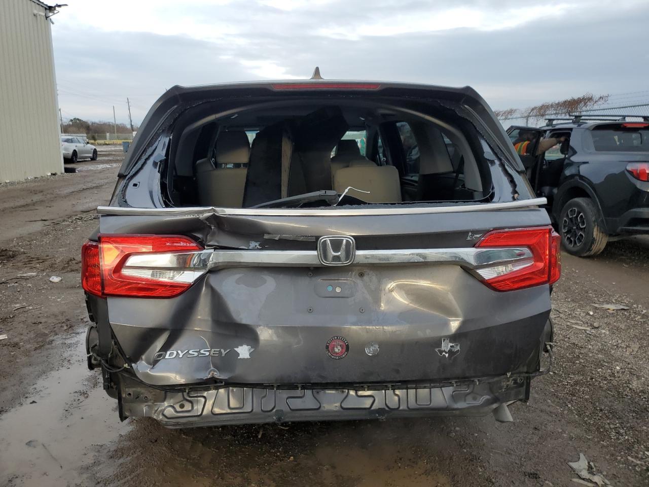 2019 Honda Odyssey - Image 6