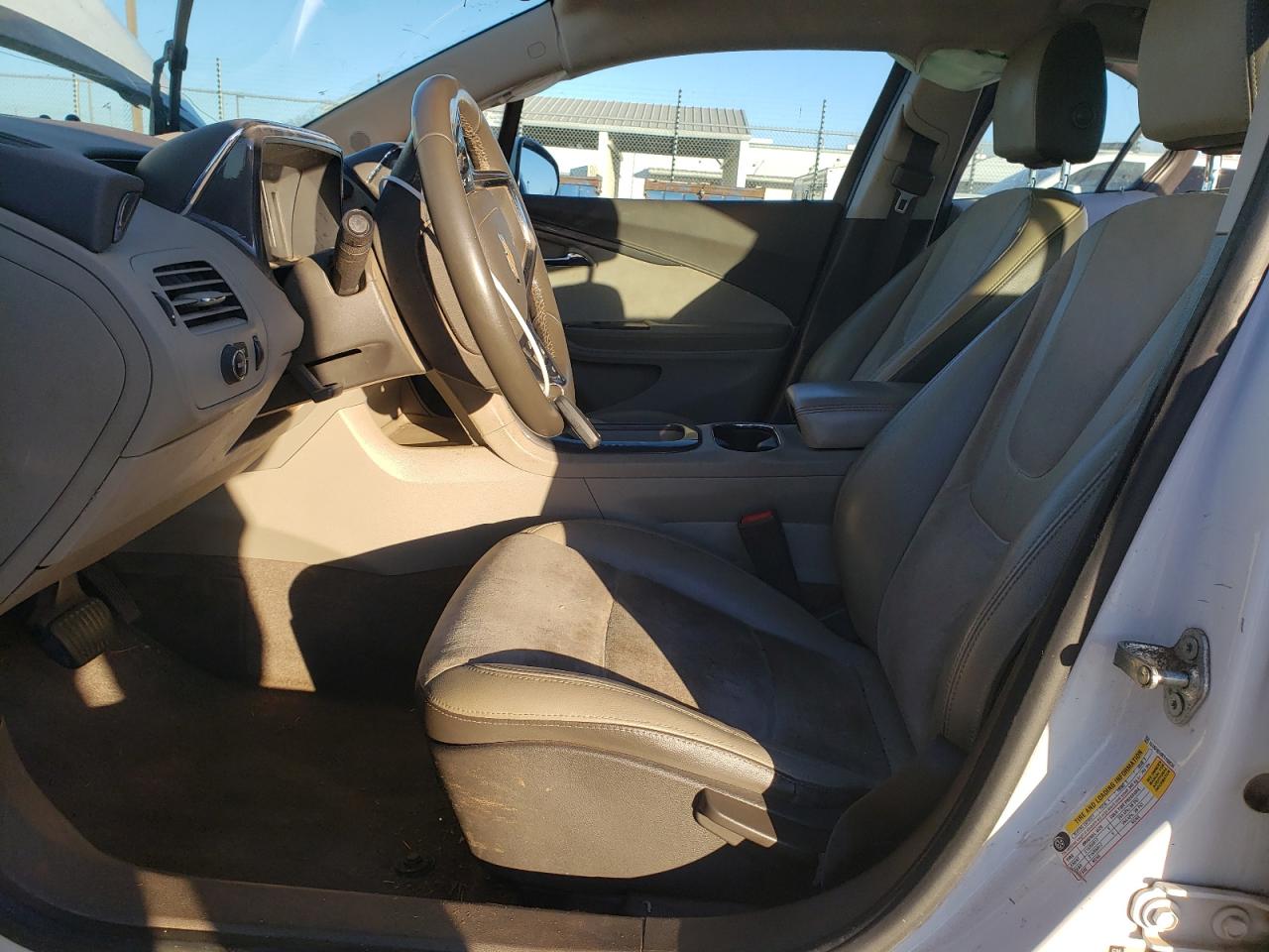 2014 Chevrolet Volt - Image 7