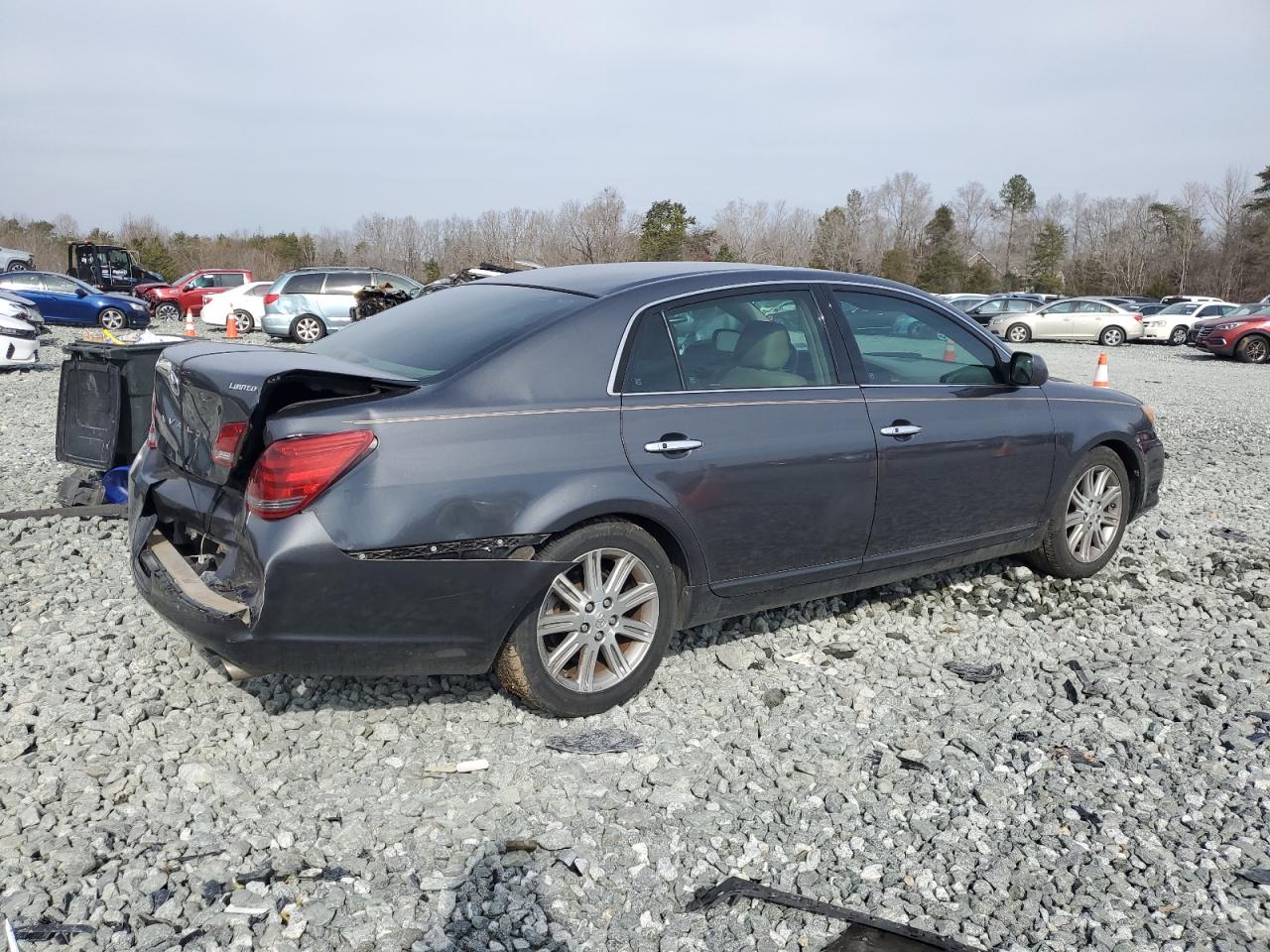 2008 Toyota Avalon - Image 3