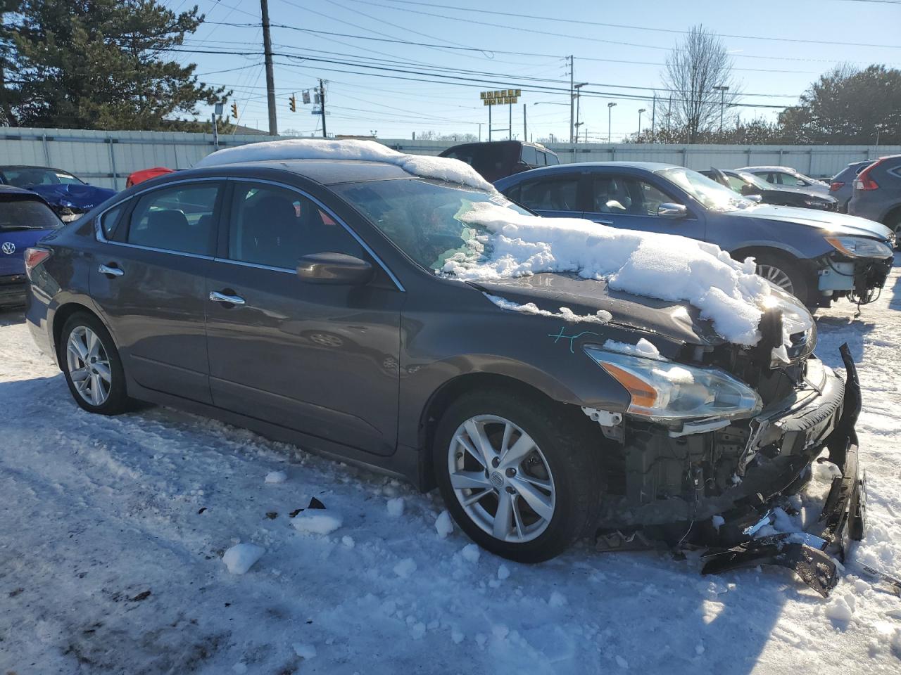 2015 Nissan Altima - Image 4