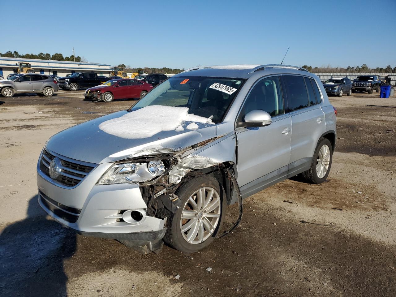 2010 Volkswagen Tiguan - Image 1