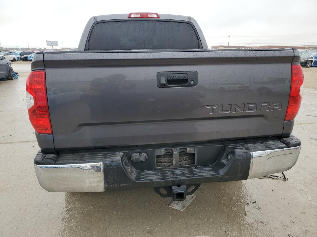 2018 Toyota Tundra - Image 6