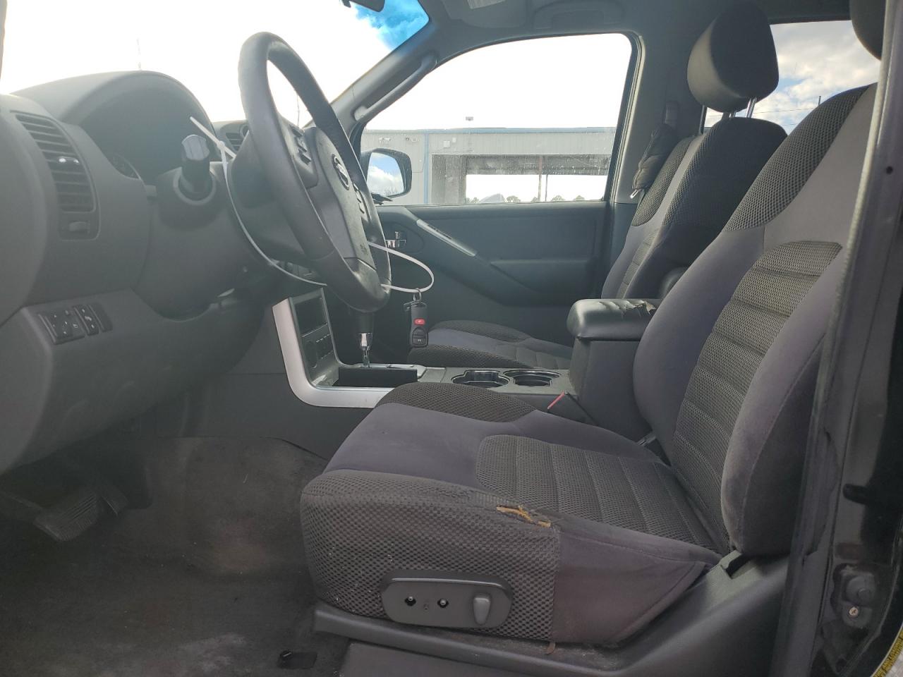 2009 Nissan Pathfinder - Image 7