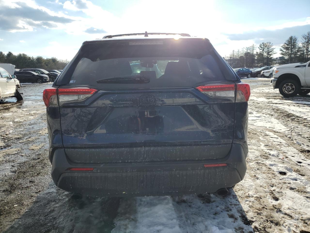 2023 Toyota RAV 4 - Image 6