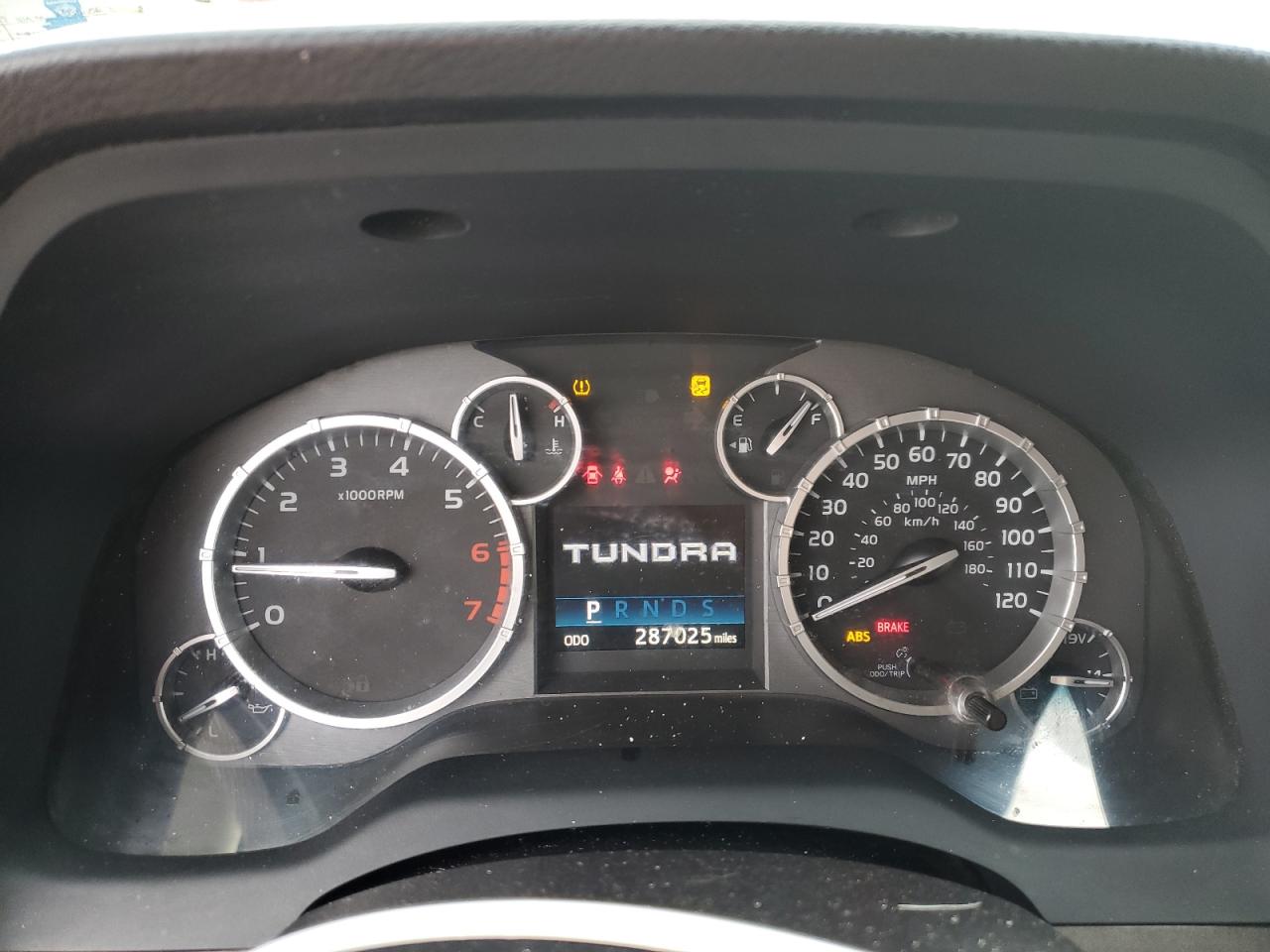 2014 Toyota Tundra - Image 9