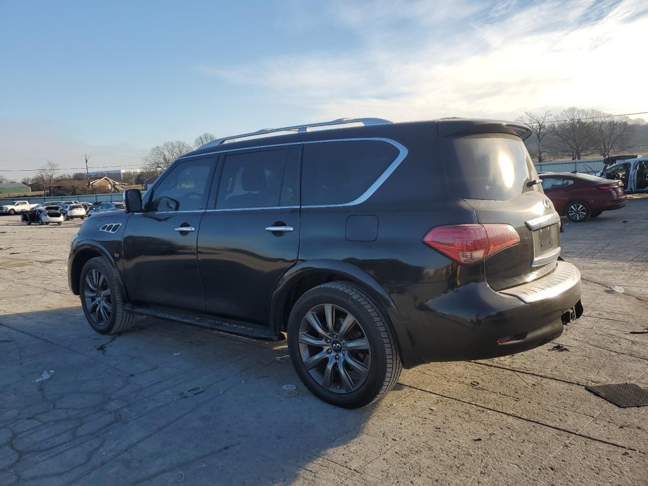 2017 Infiniti QX80 - Image 2