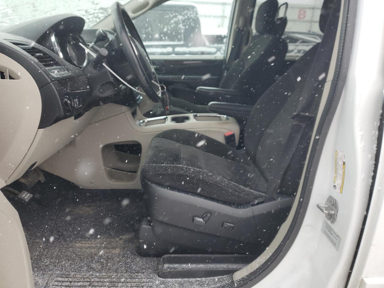 2016 Dodge Caravan - Image 7