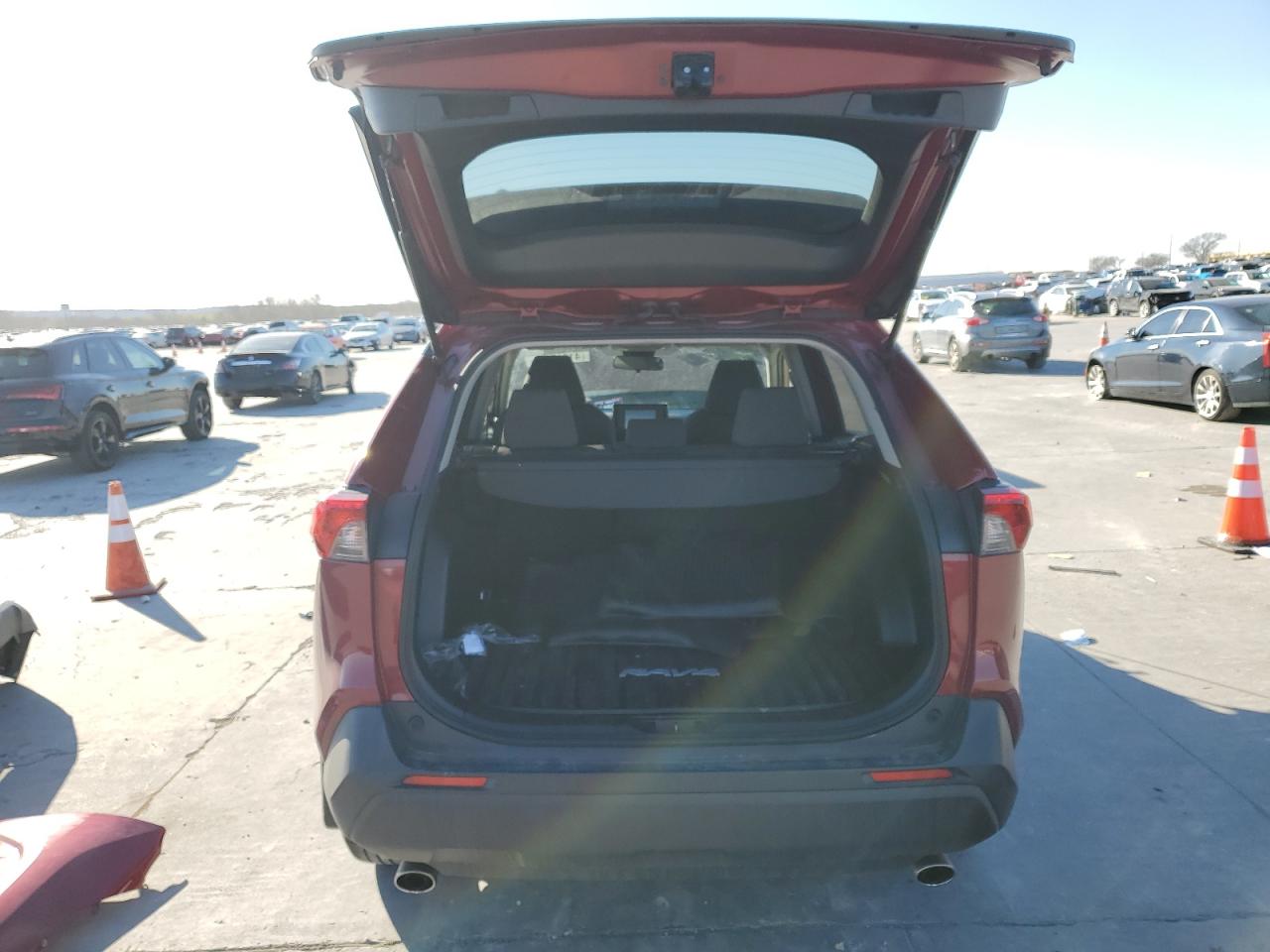 2019 Toyota RAV 4 - Image 6