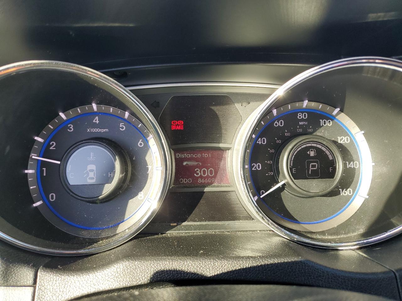 2013 Hyundai Sonata - Image 9