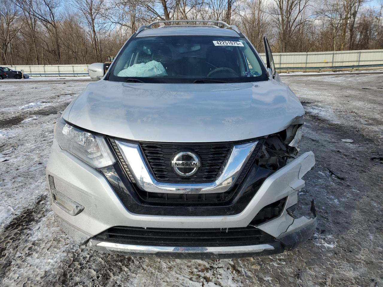 2020 Nissan Rogue - Image 5