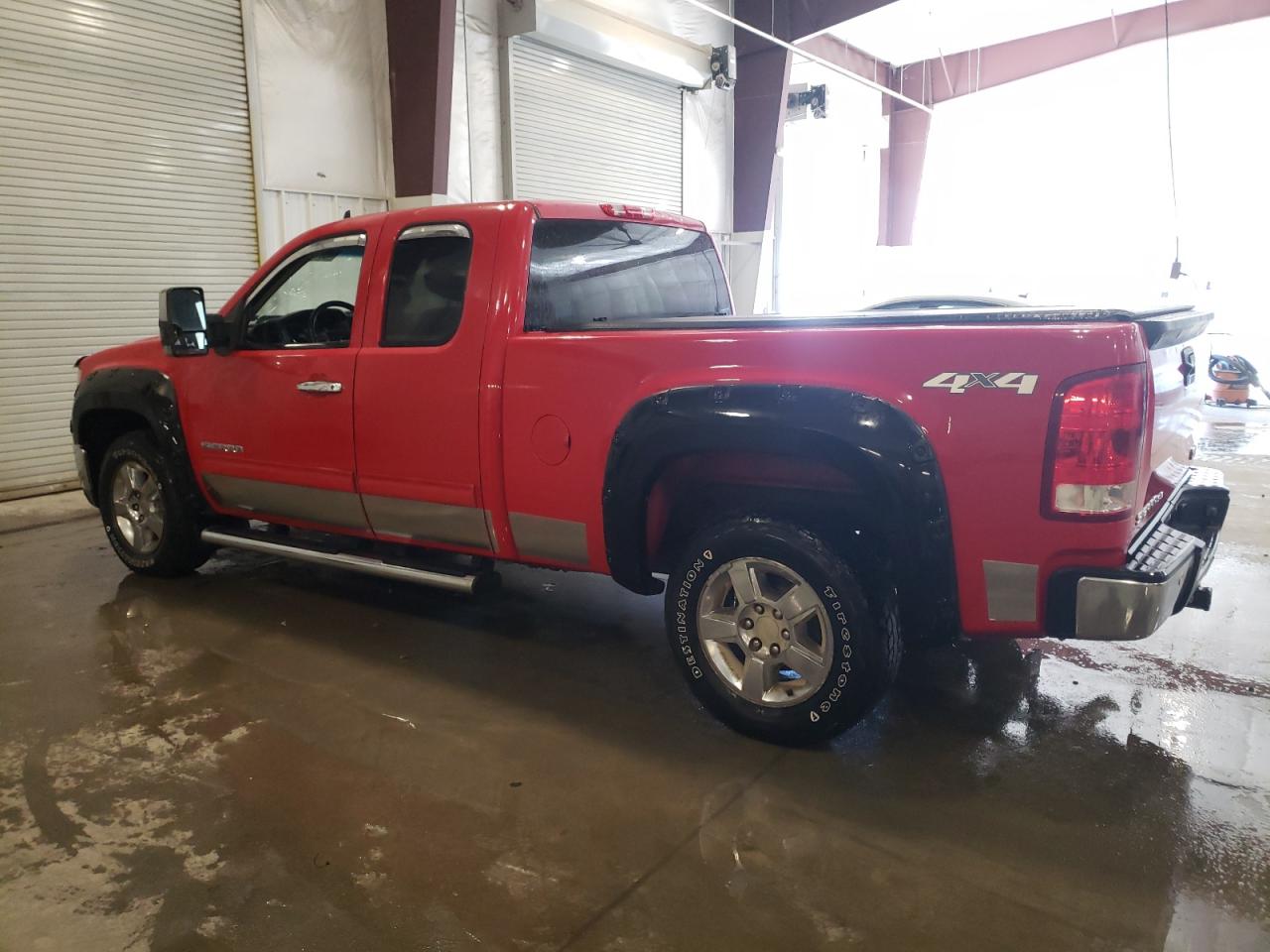 2012 GMC Sierra - Image 2
