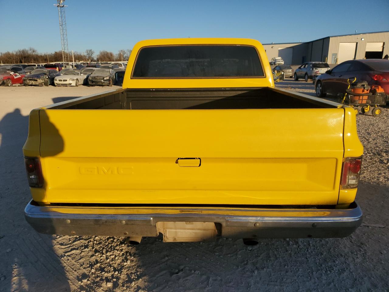 1985 Chevrolet C10 VIN: 1GCDC14H5FJ119308 Lot: 42245985