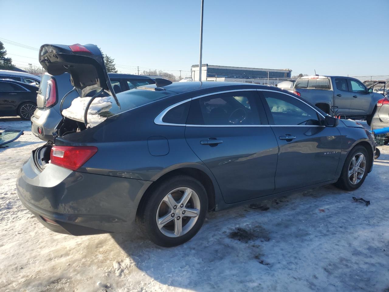 2019 Chevrolet Malibu - Image 3
