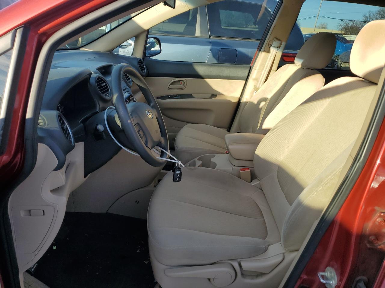 2008 Kia Rondo - Image 7