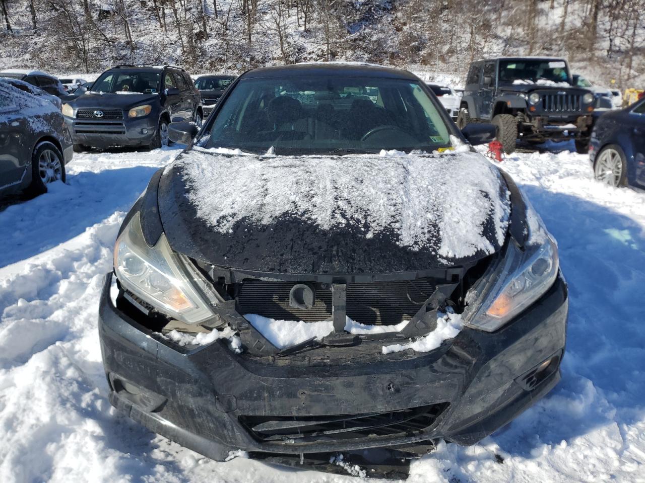 2016 Nissan Altima - Image 5