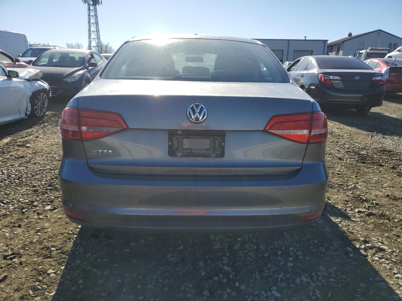 2015 Volkswagen Jetta - Image 6