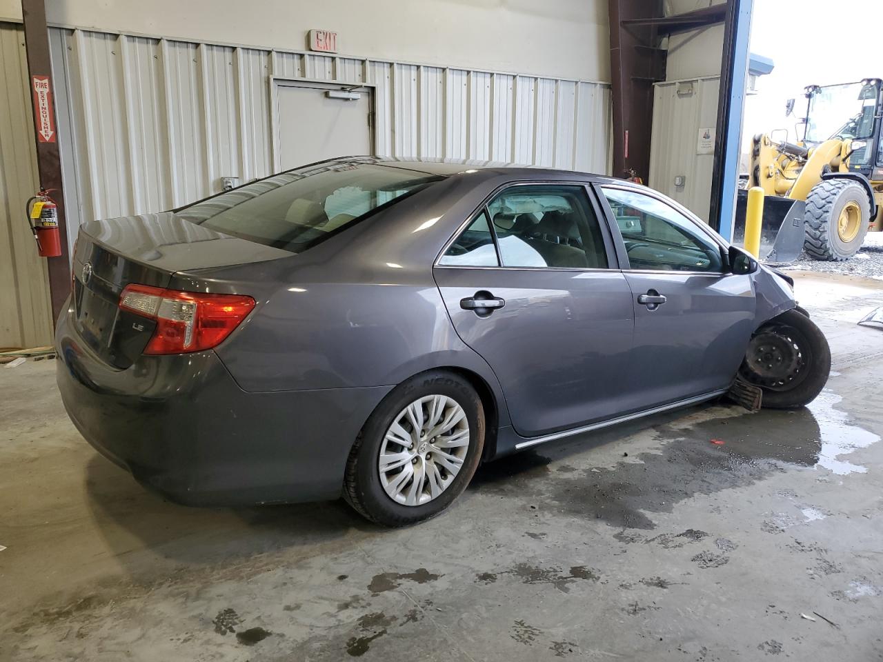 2014 Toyota Camry - Image 3