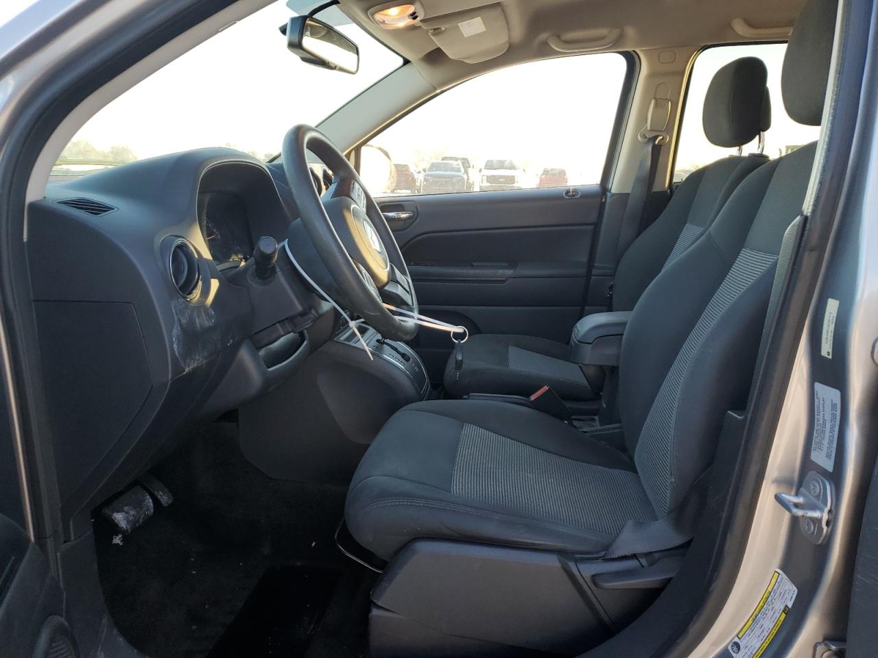 2016 Jeep Compass Sport VIN: 1C4NJCBAXGD621470 Lot: 41618275