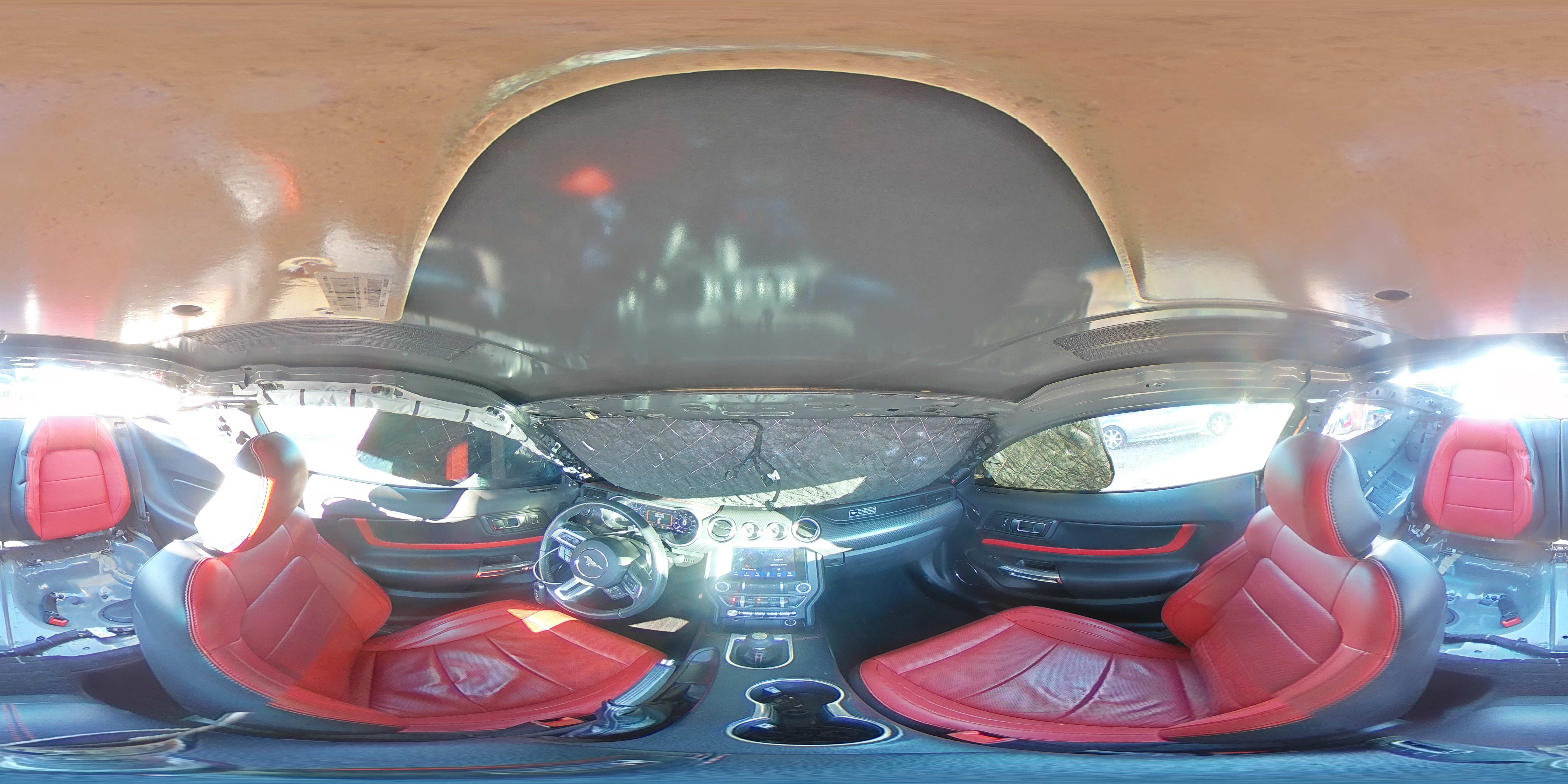 2020 Ford Mustang - Image 13