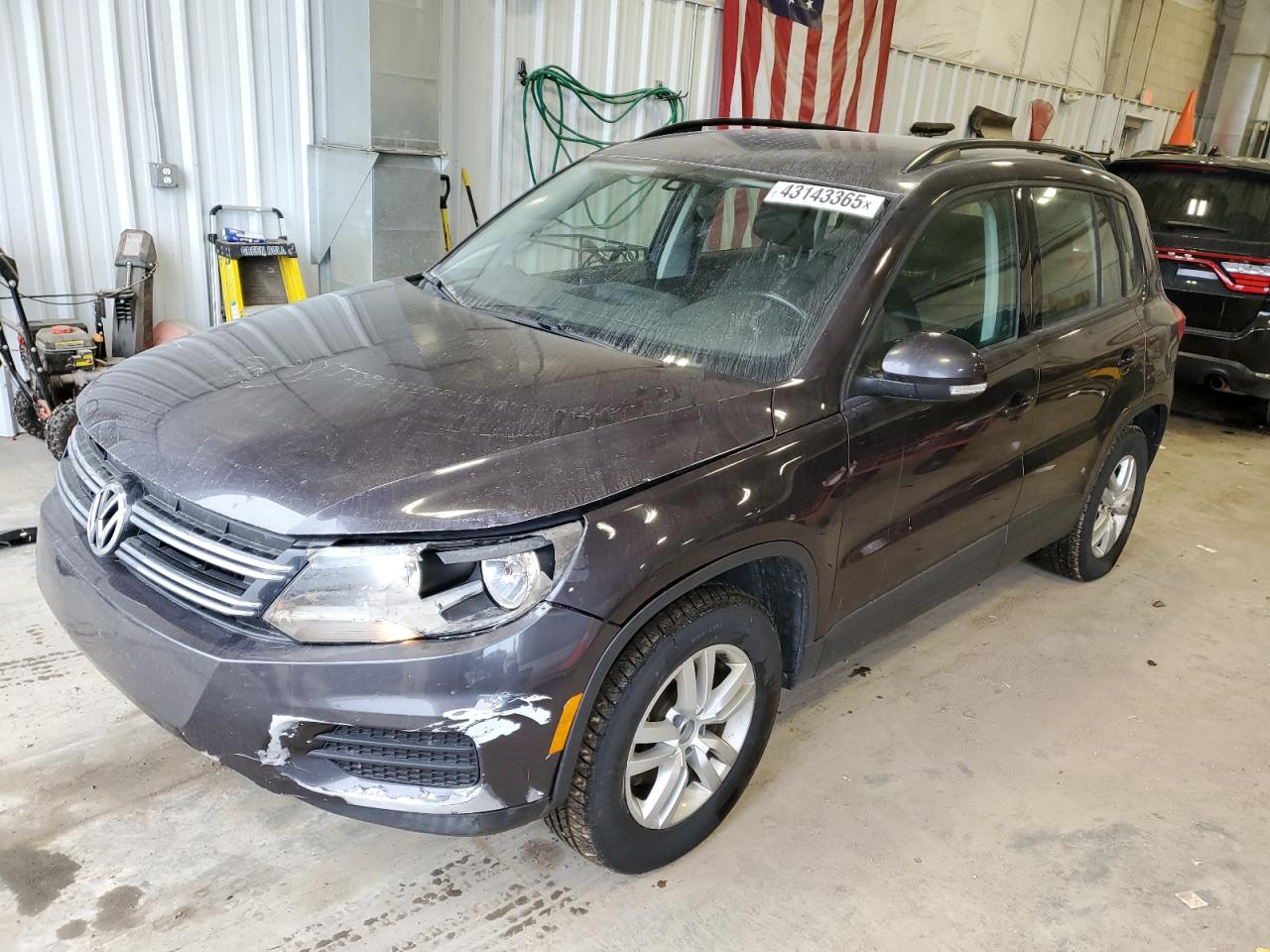 2016 Volkswagen Tiguan - Image 1