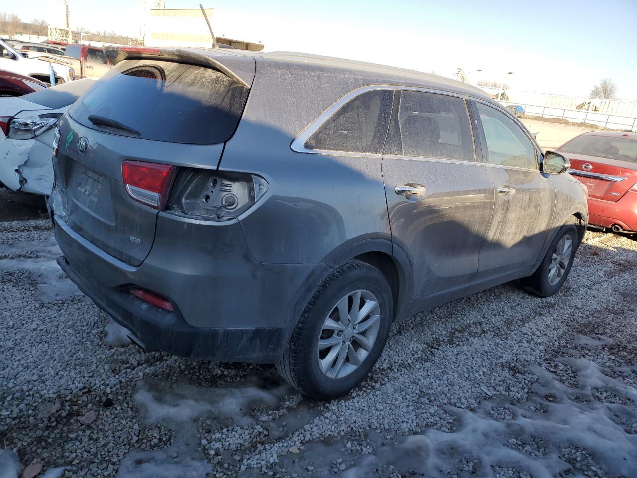 2016 Kia Sorento - Image 3