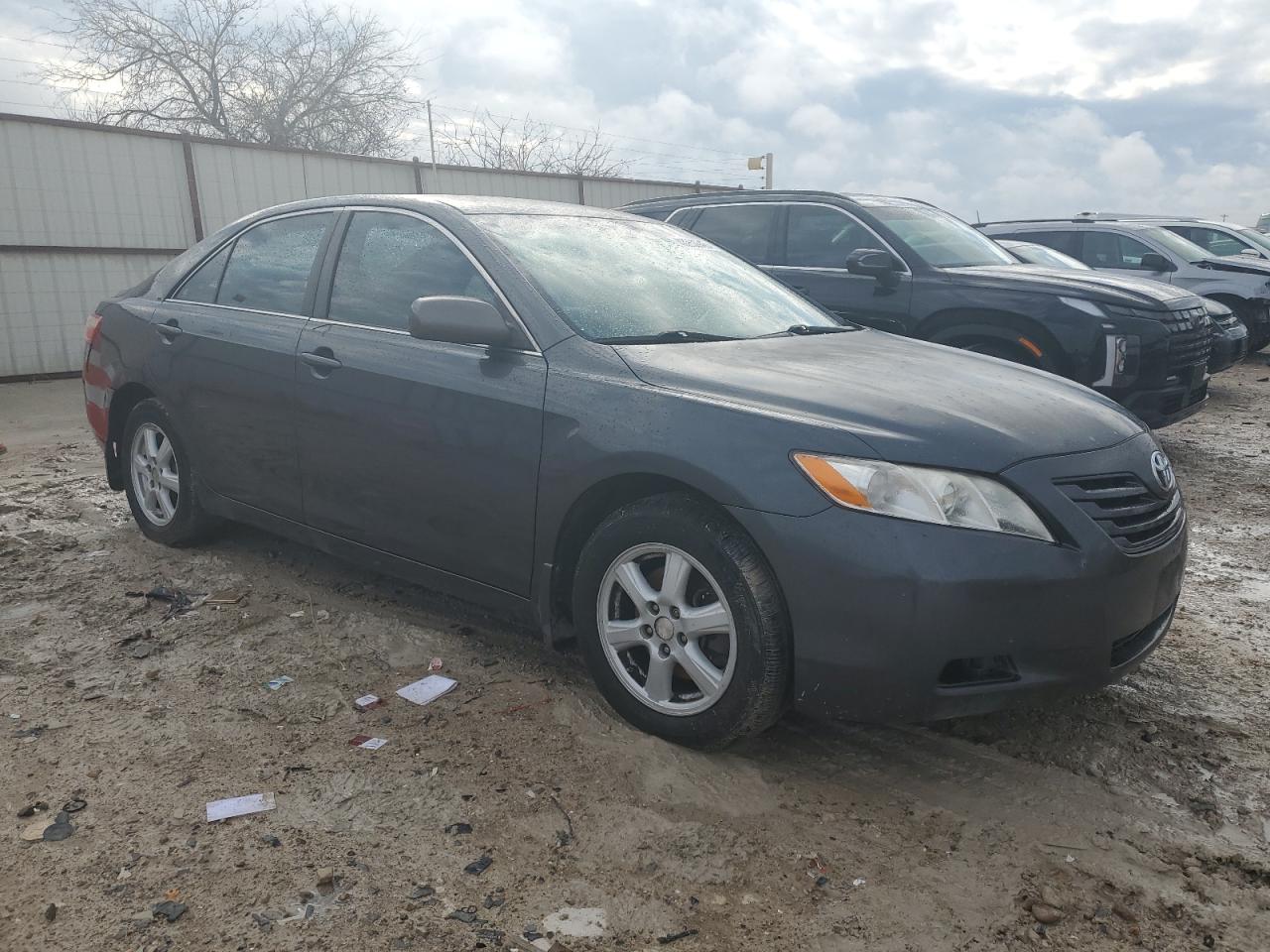 2009 Toyota Camry - Image 4