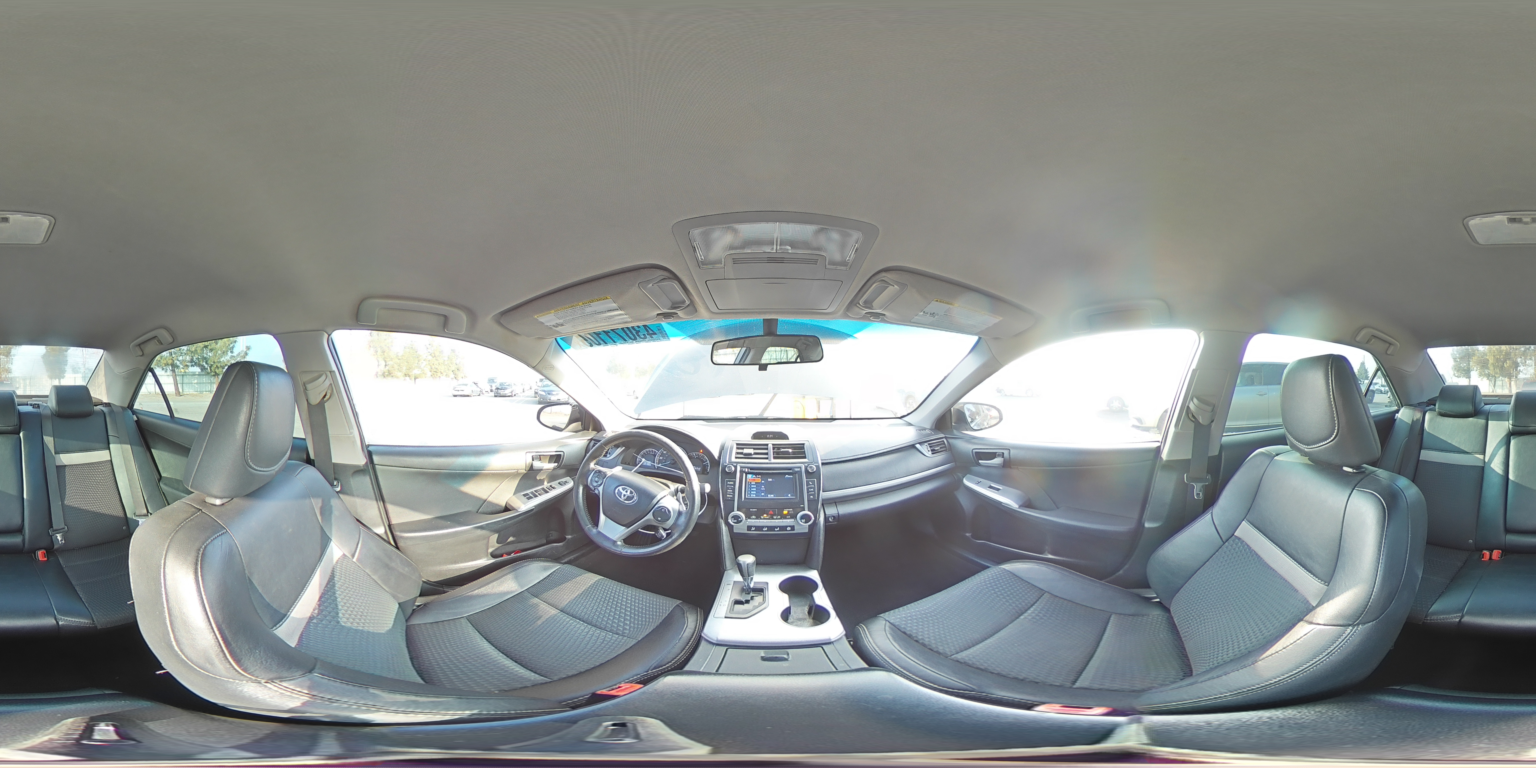 2013 Toyota Camry - Image 13