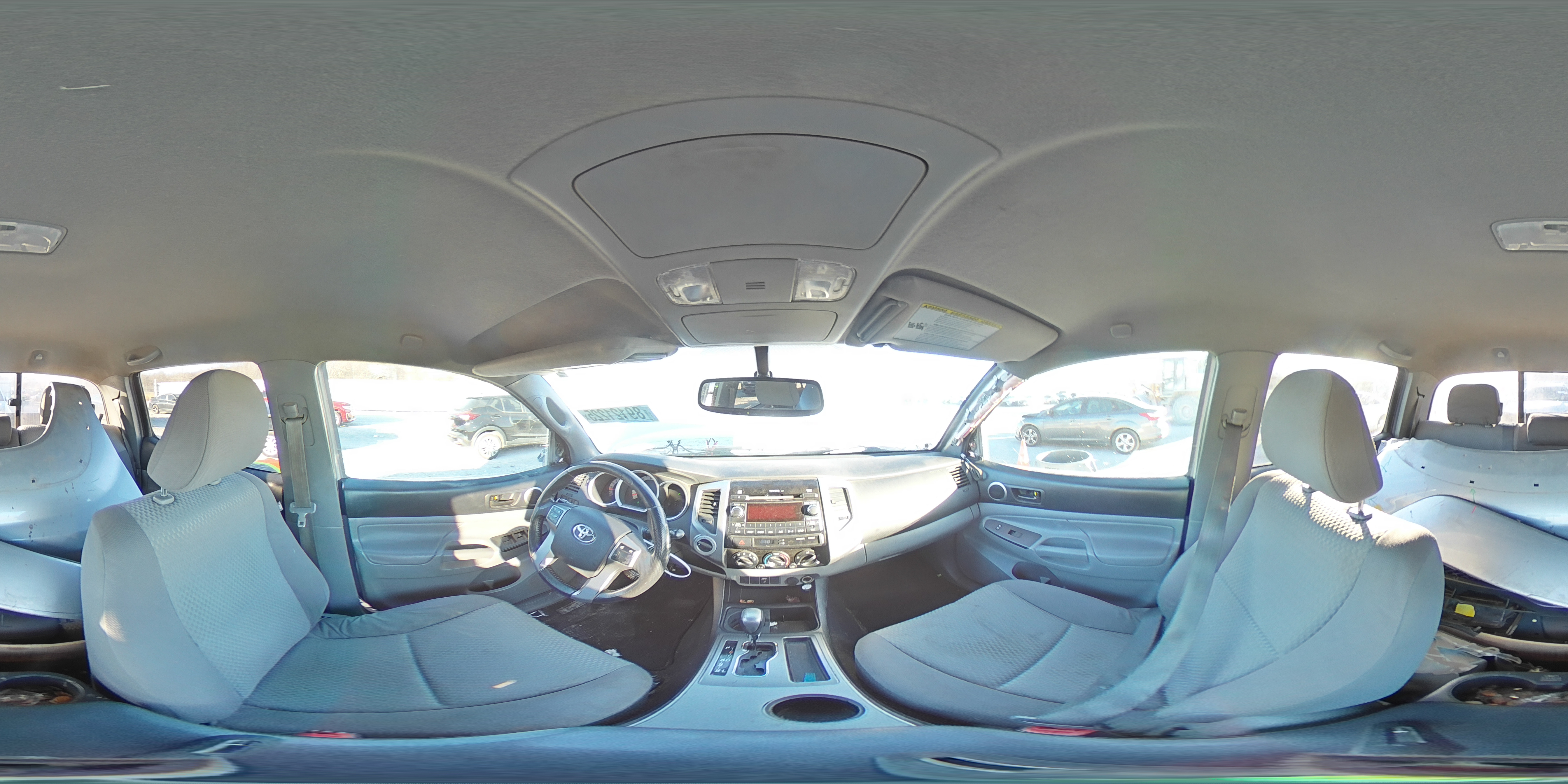 2012 Toyota Tacoma - Image 12