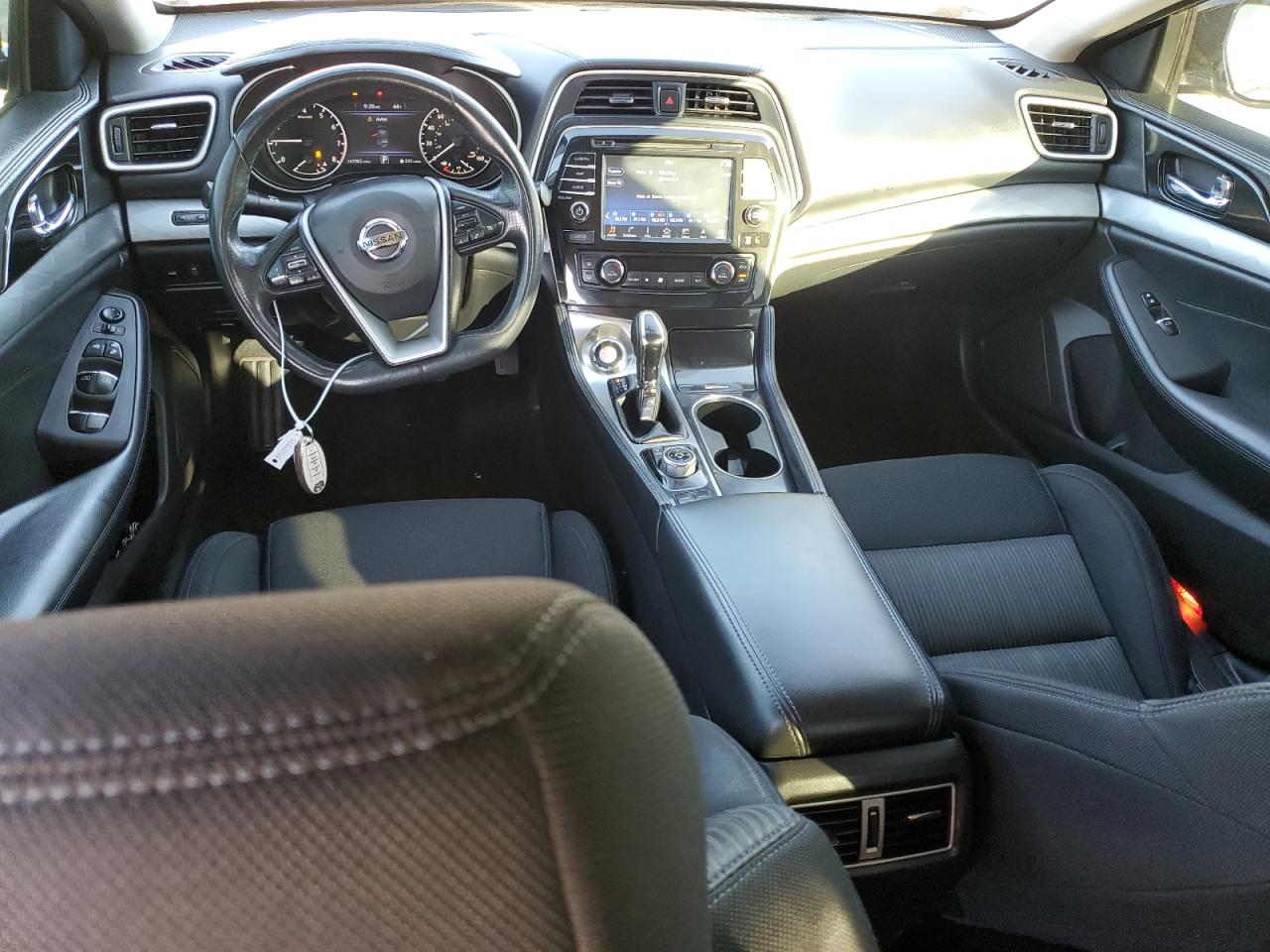 2017 Nissan Maxima - Image 8