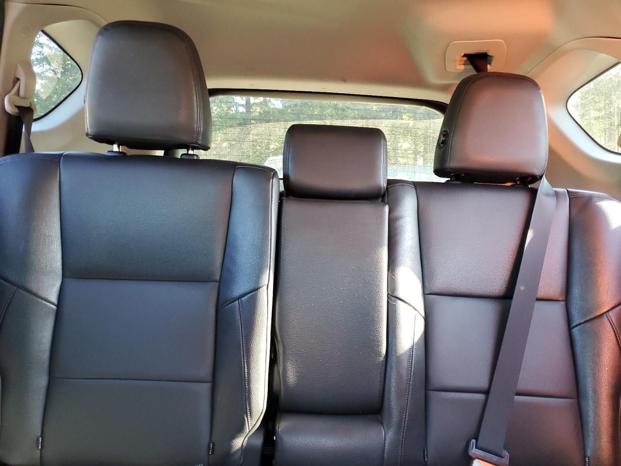 2015 Toyota RAV 4 - Image 10
