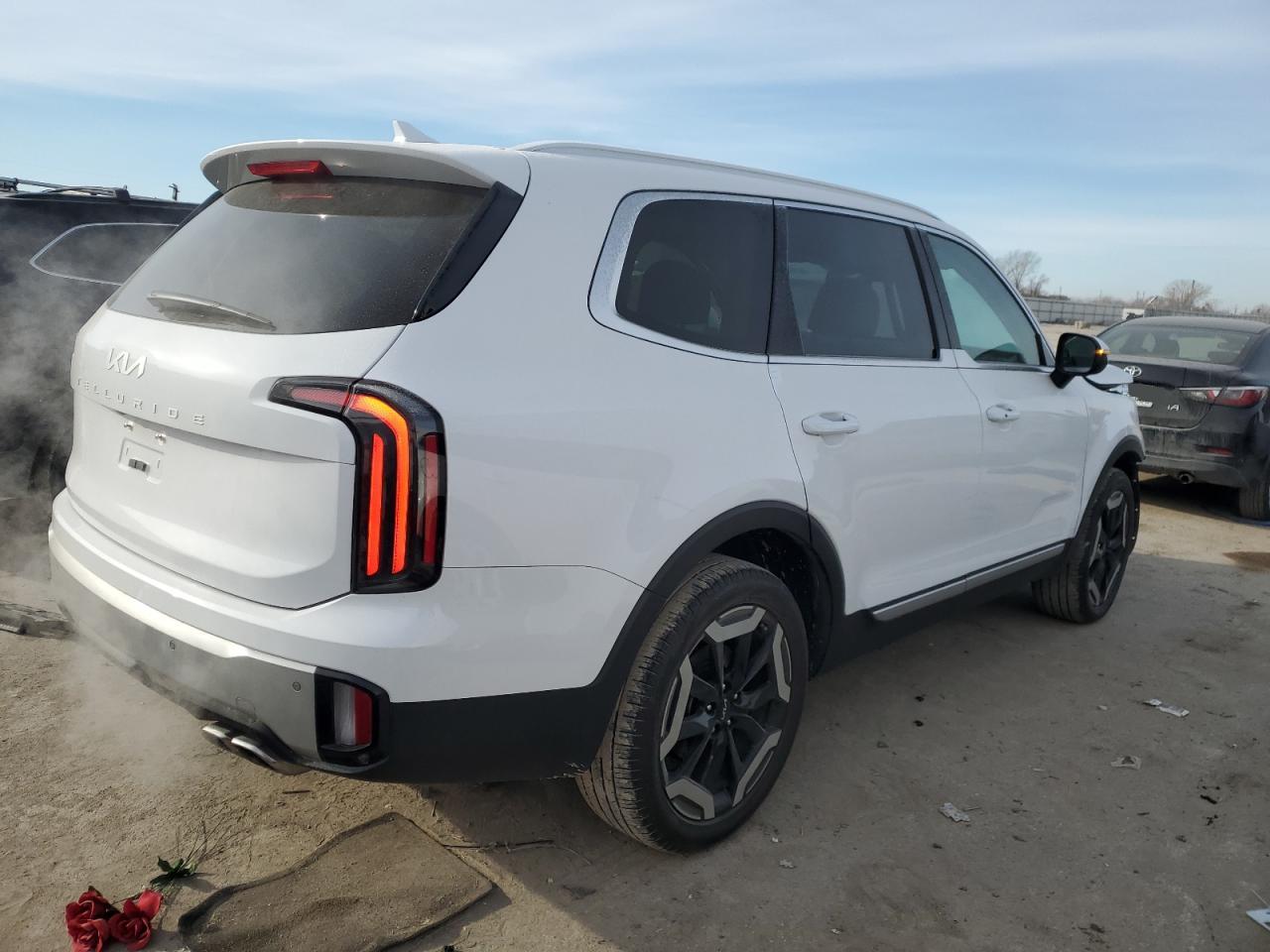 2024 Kia Telluride - Image 3