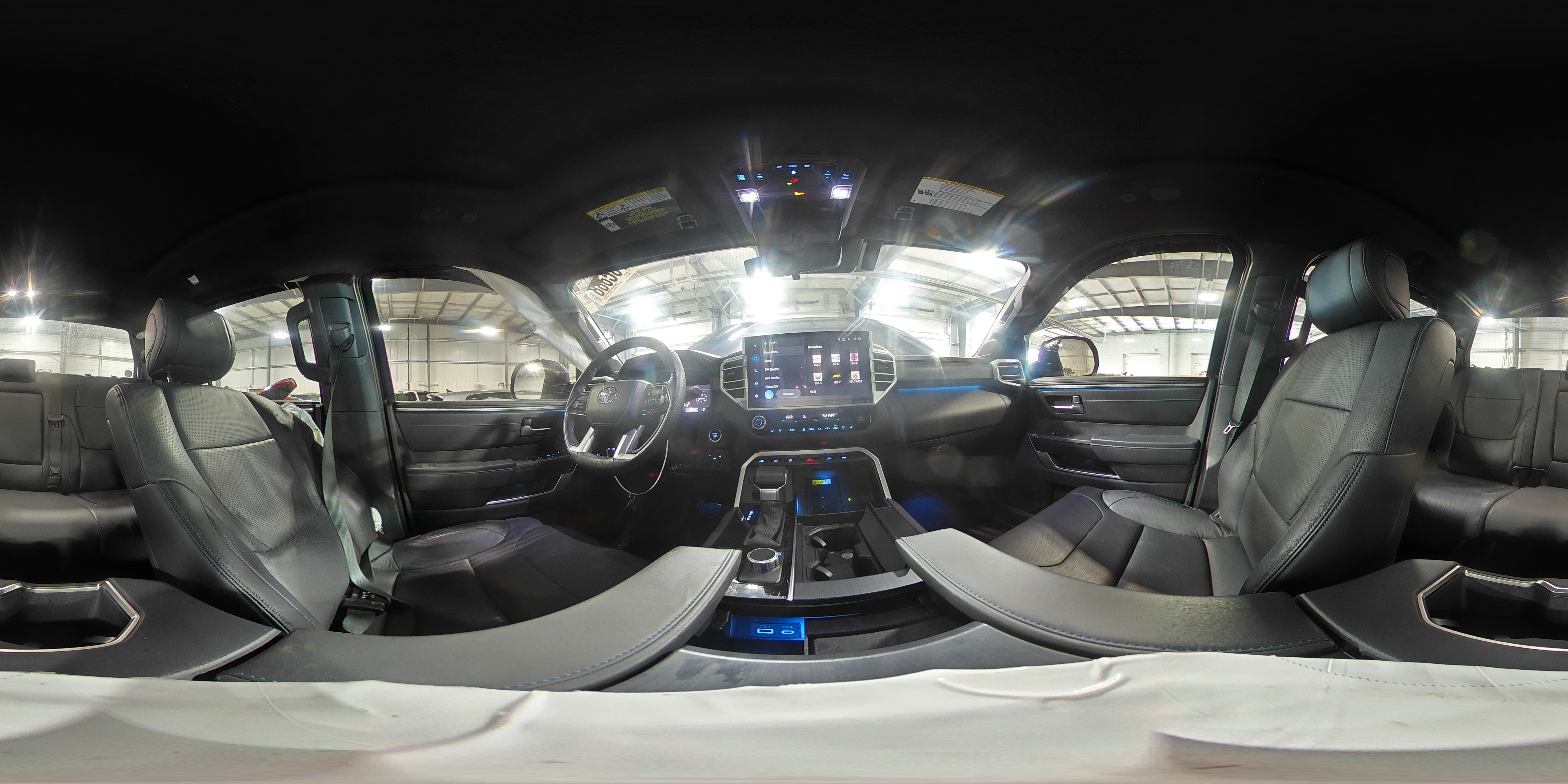 2022 Toyota Tundra - Image 14