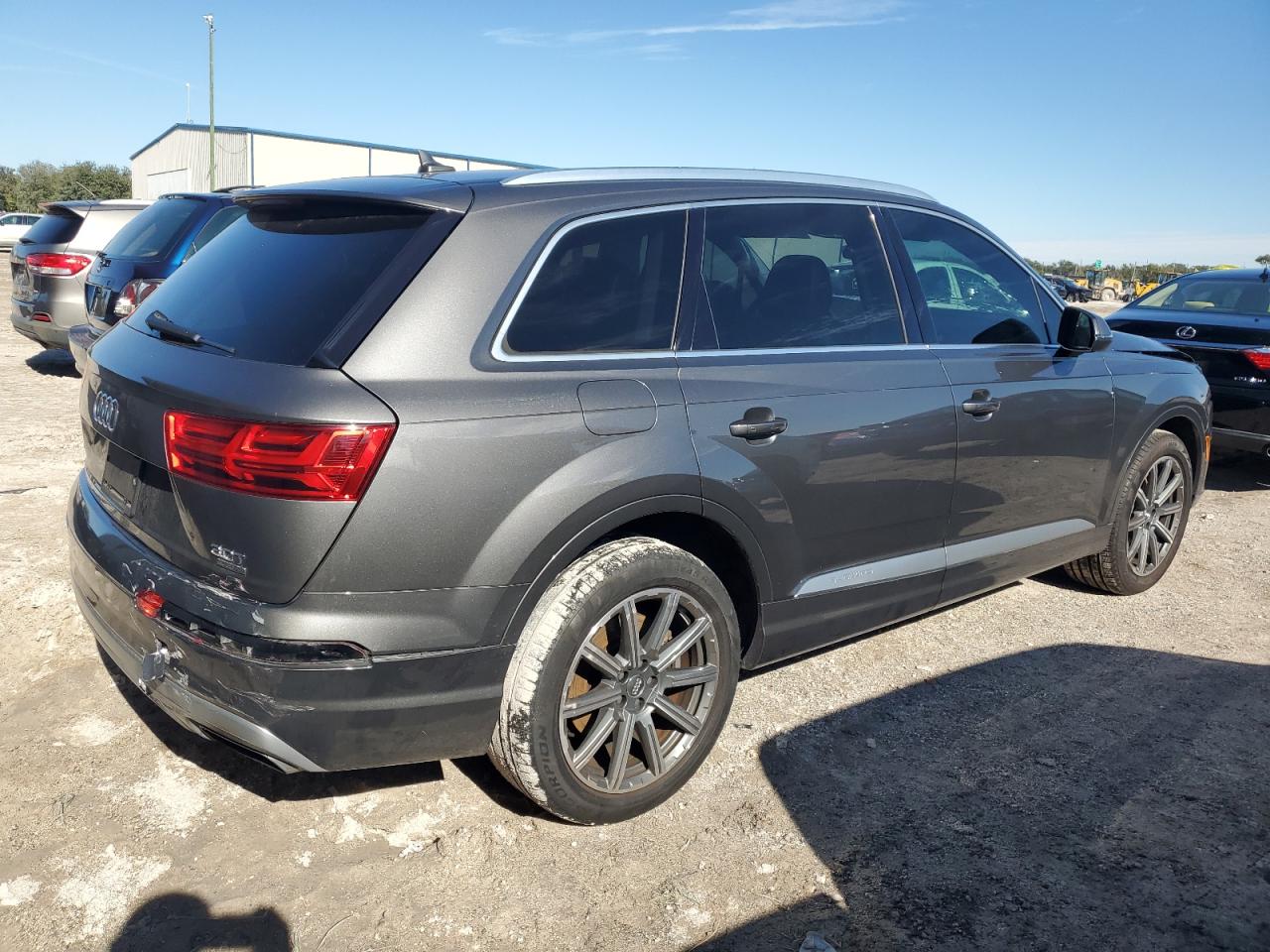 2018 Audi Q7 - Image 3