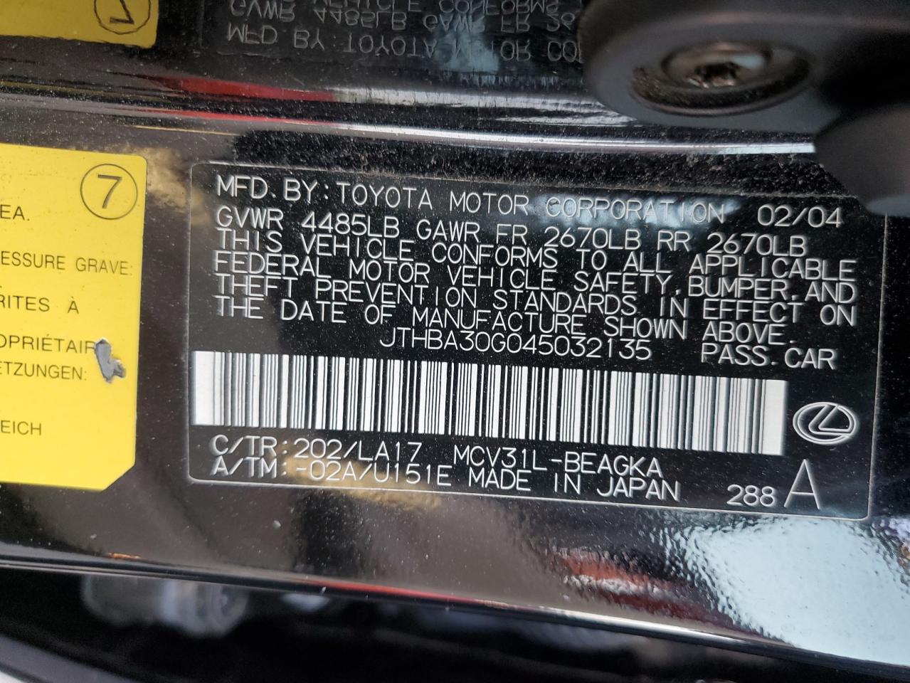 2004 Lexus ES - Image 12