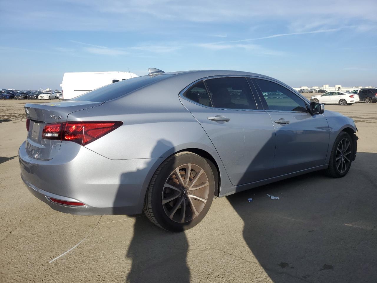 VIN 19UUB2F54FA017835 2015 ACURA TLX no.3