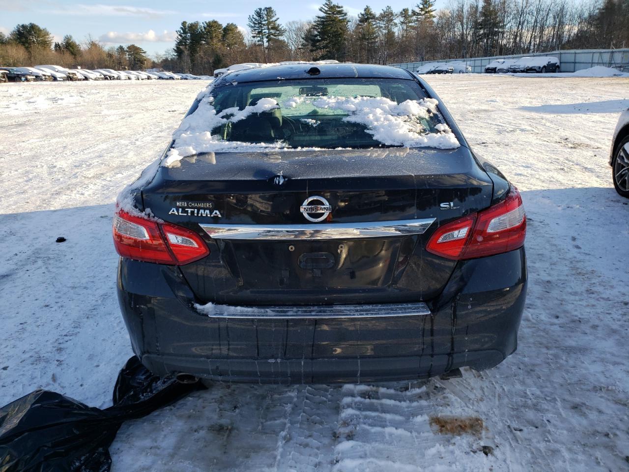 2017 Nissan Altima - Image 6