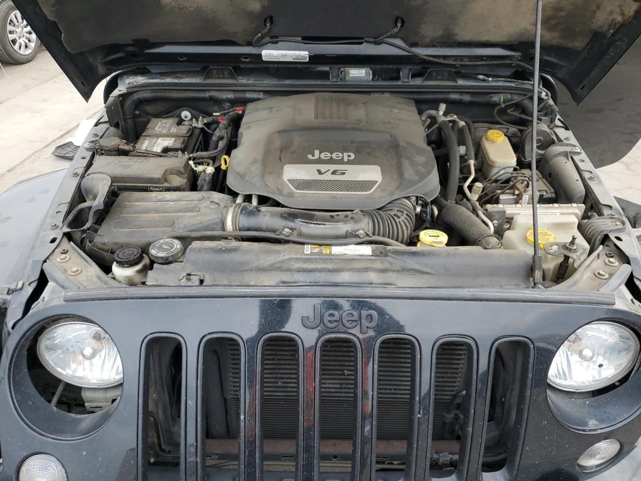 2015 Jeep Wrangler - Image 11