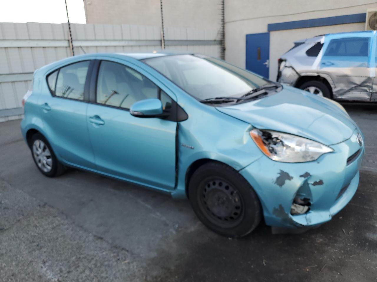 2012 Toyota Prius - Image 4