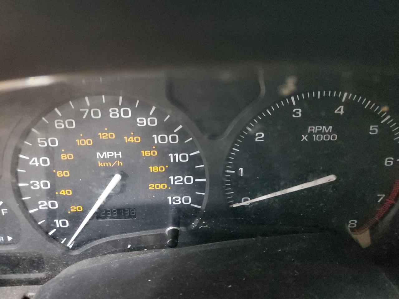 2003 Saturn VUE - Image 9