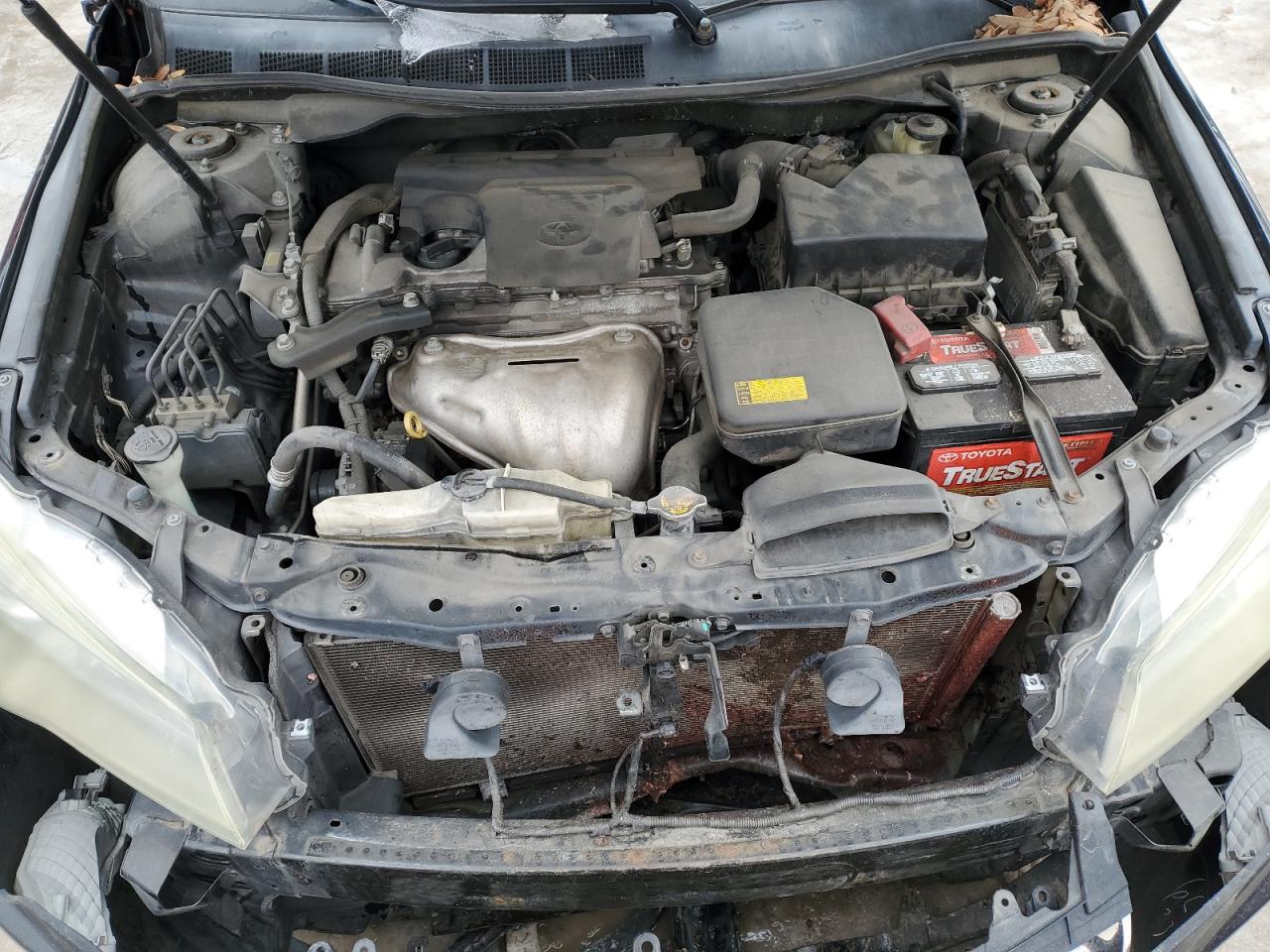 2015 Toyota Camry - Image 11