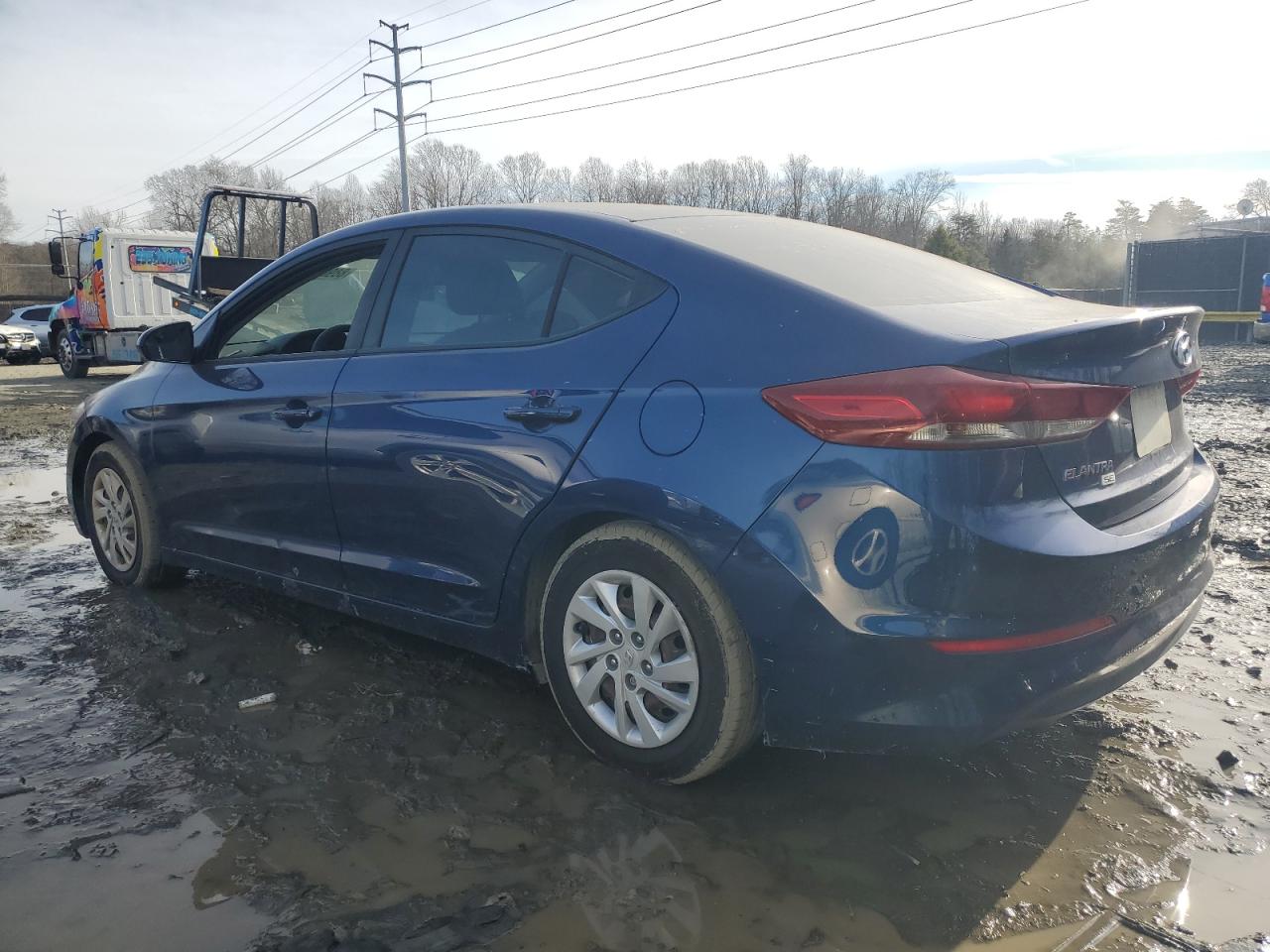 2018 Hyundai Elantra - Image 2