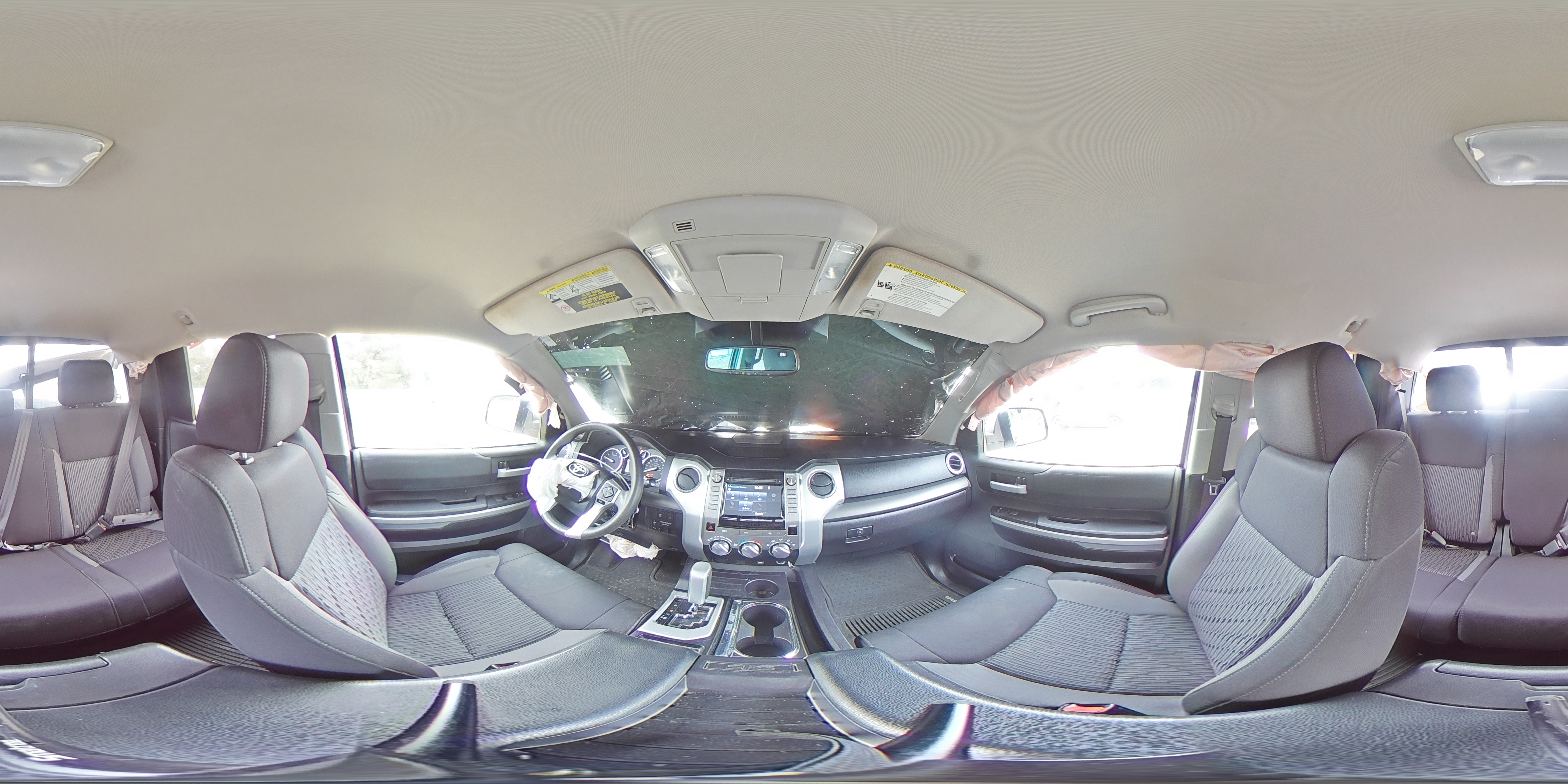 2016 Toyota Tundra - Image 14