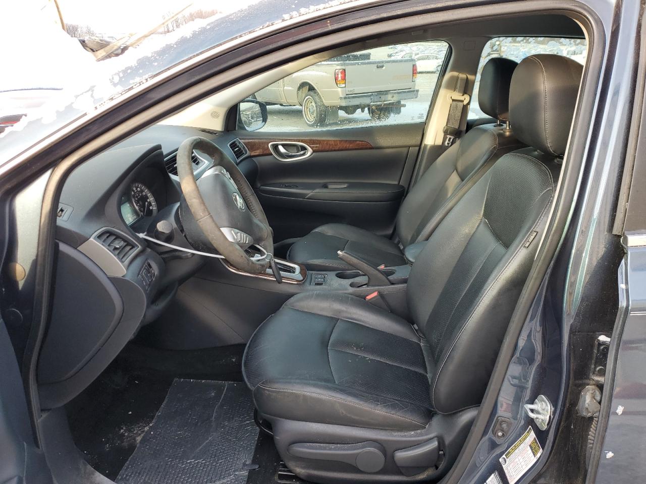 2015 Nissan Sentra - Image 7