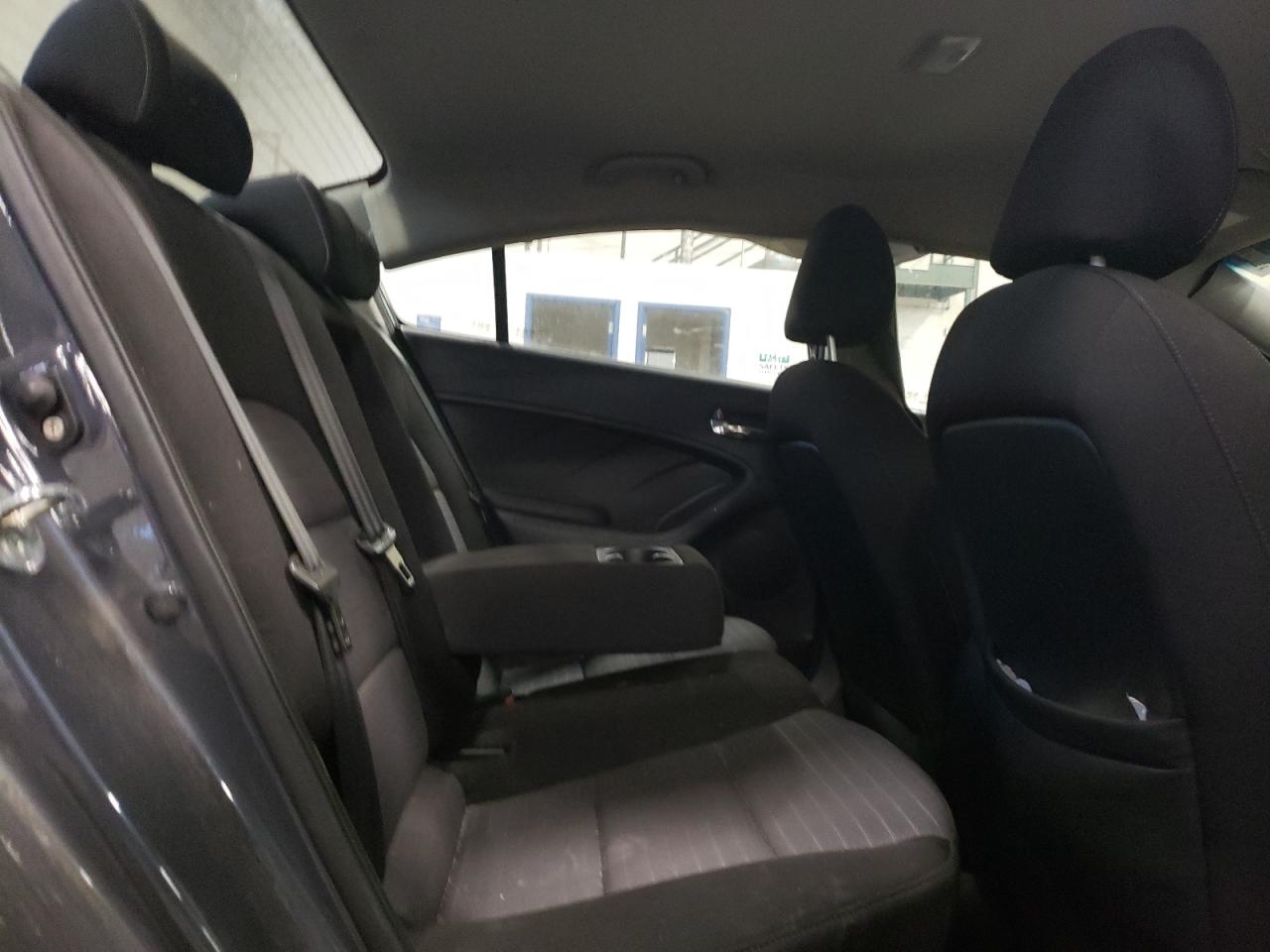 2015 Kia Forte - Image 11
