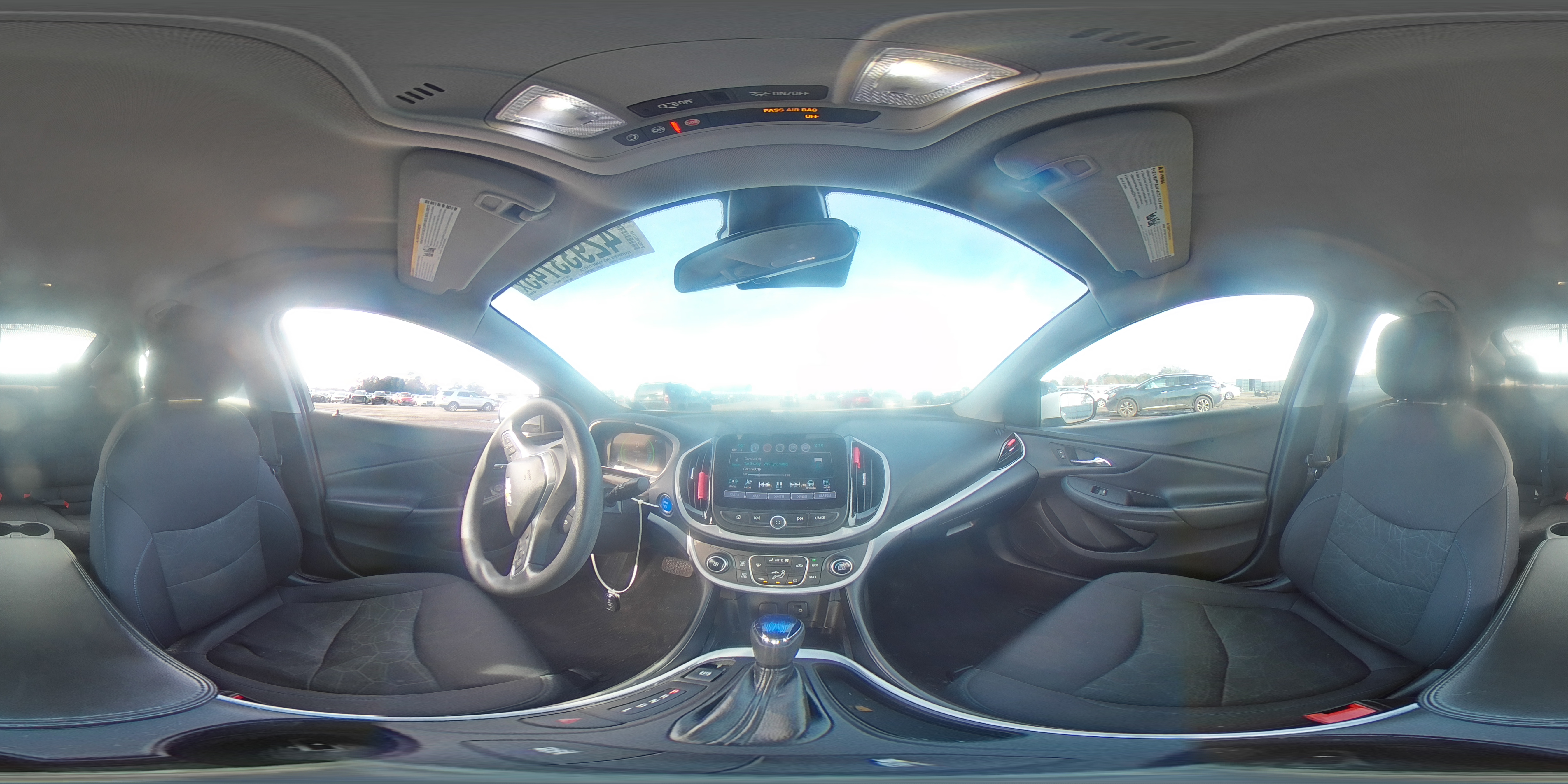 2018 Chevrolet Volt - Image 13