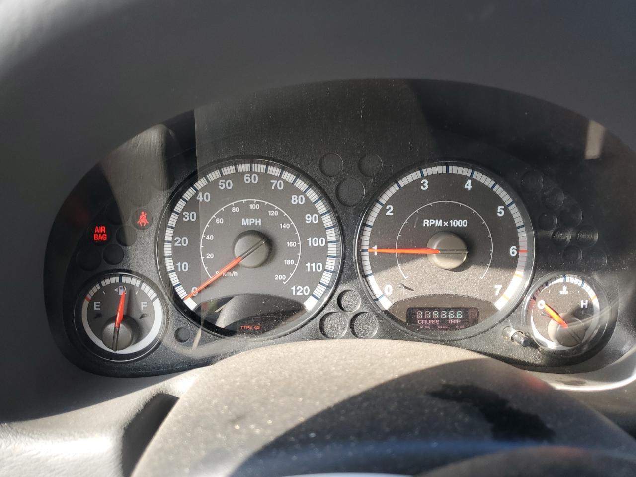 2005 Jeep Liberty (North America) - Image 9