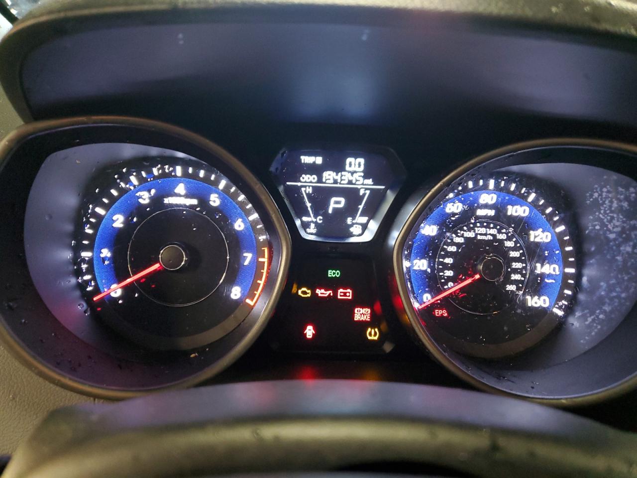 2013 Hyundai Elantra - Image 9