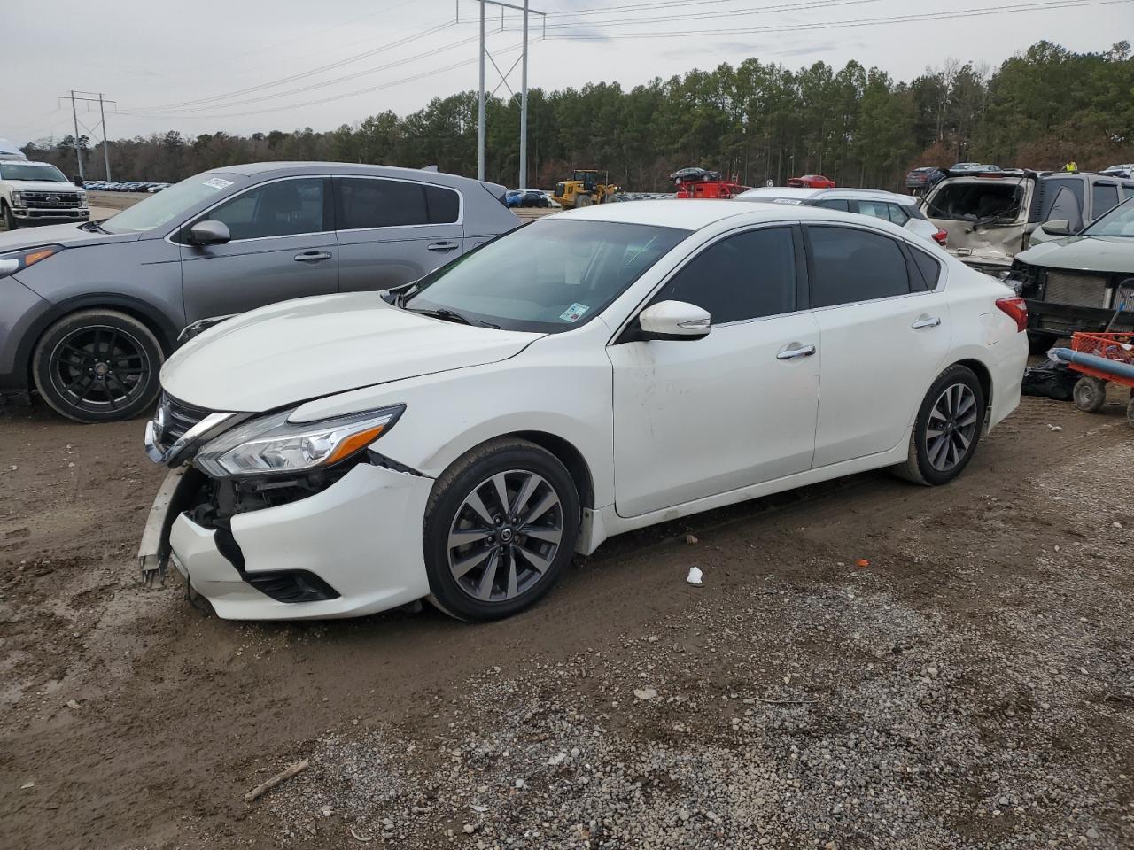 2016 Nissan Altima - Image 1